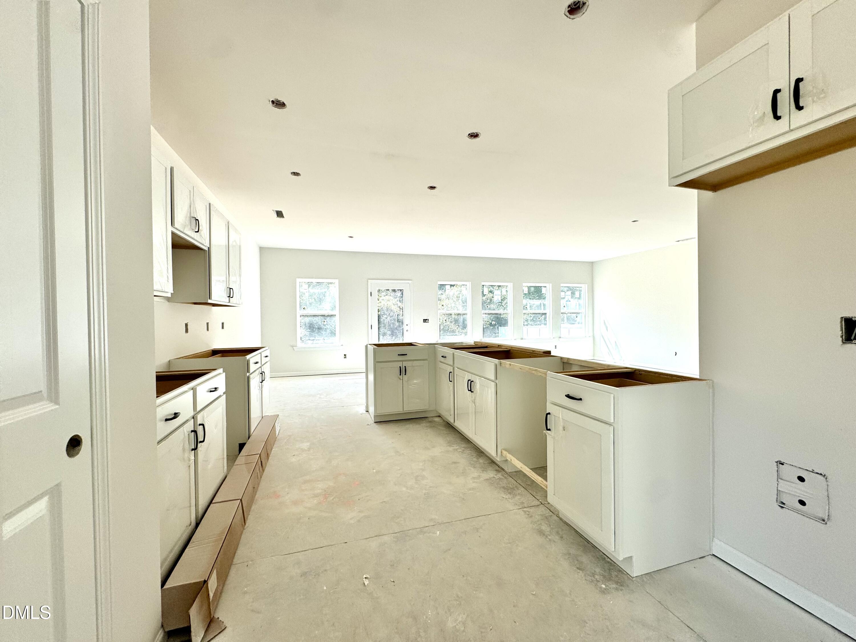47 Cheshire Farm Drive Property Photo 6