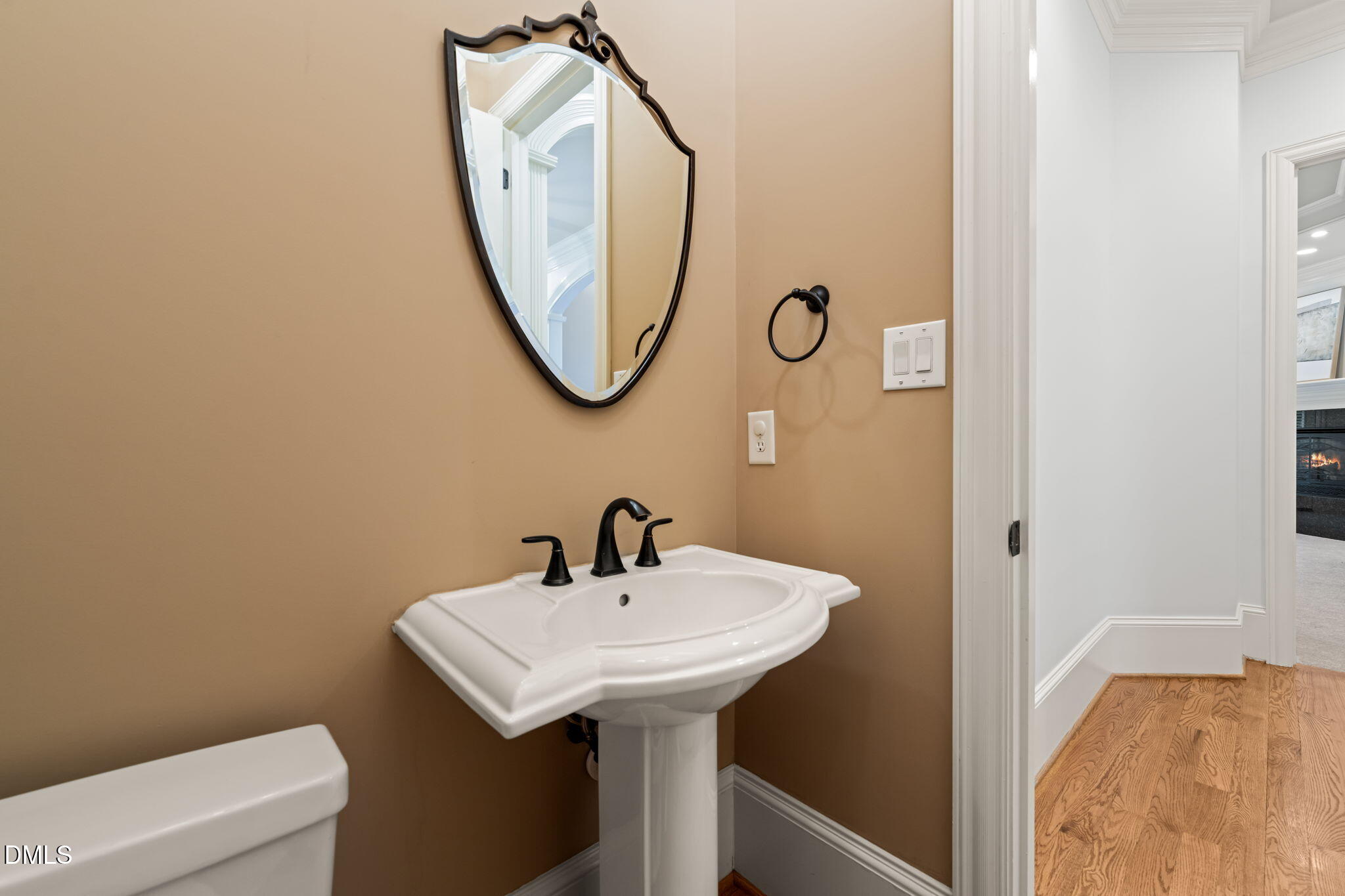 6116 Crescent Knoll Drive Property Photo 25