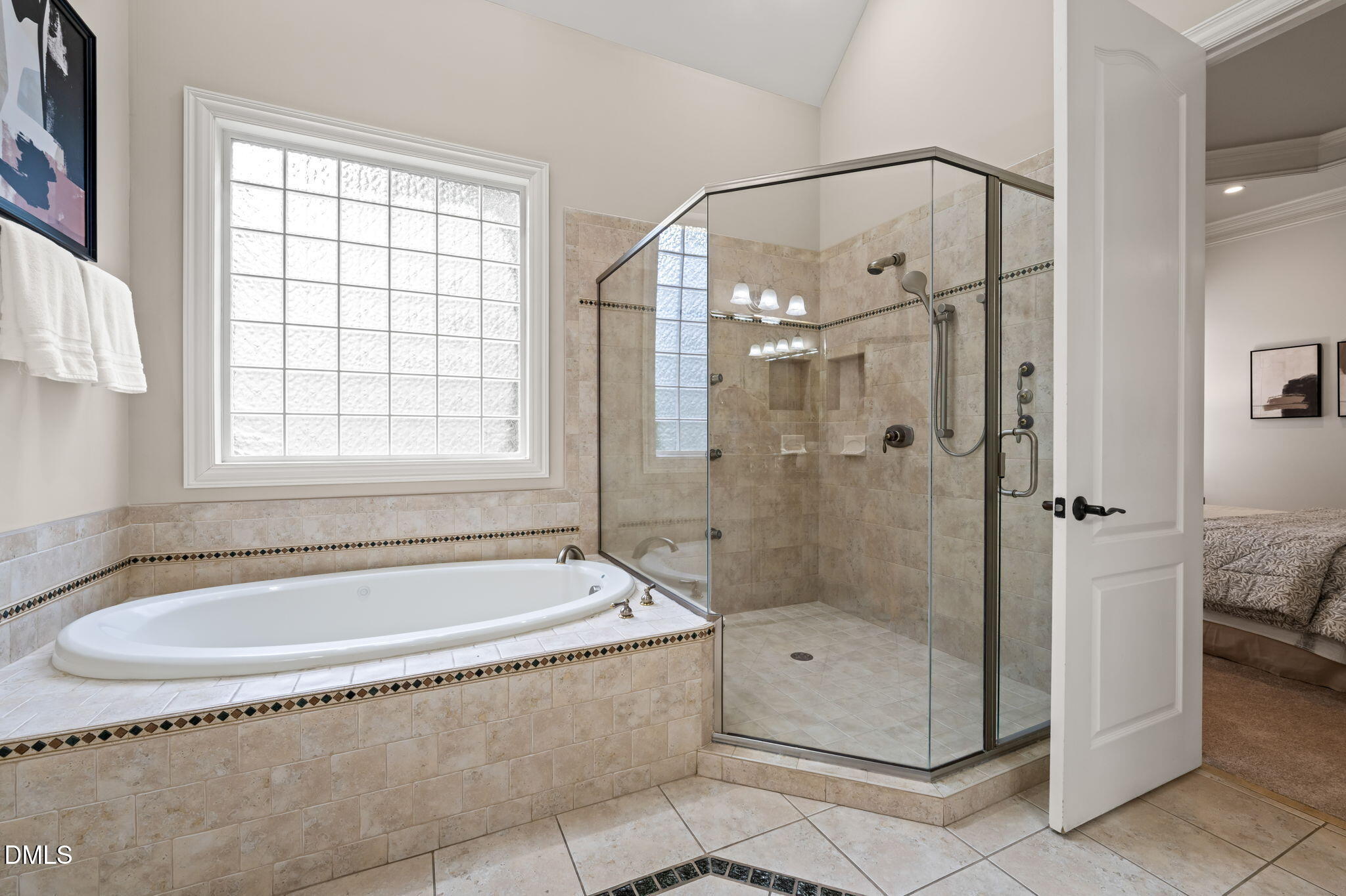 6116 Crescent Knoll Drive Property Photo 32