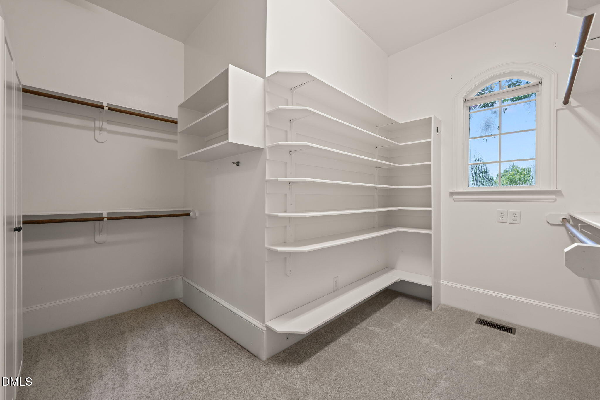 6116 Crescent Knoll Drive Property Photo 33