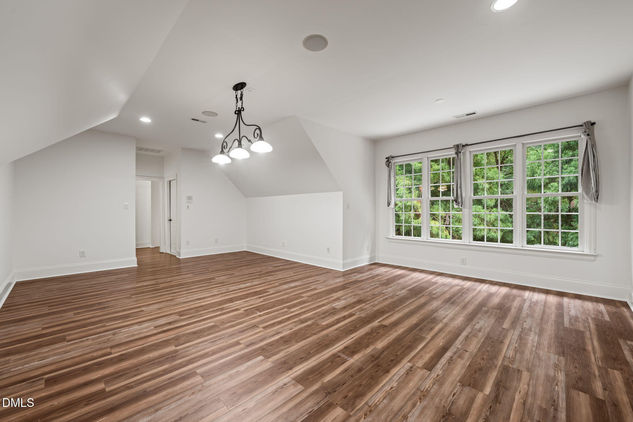 6116 Crescent Knoll Drive Property Photo 44