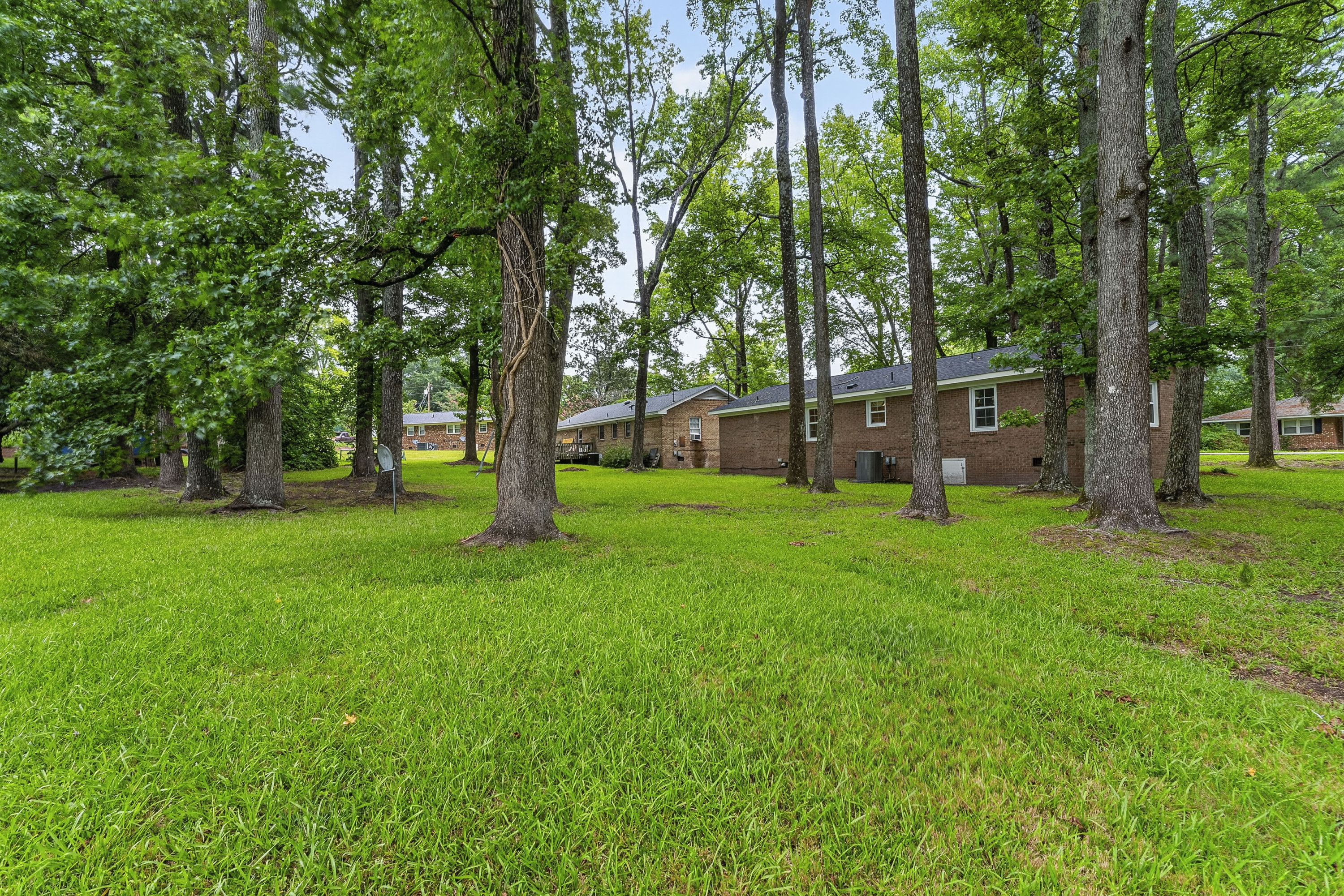 46 Dereck Drive Property Photo 23