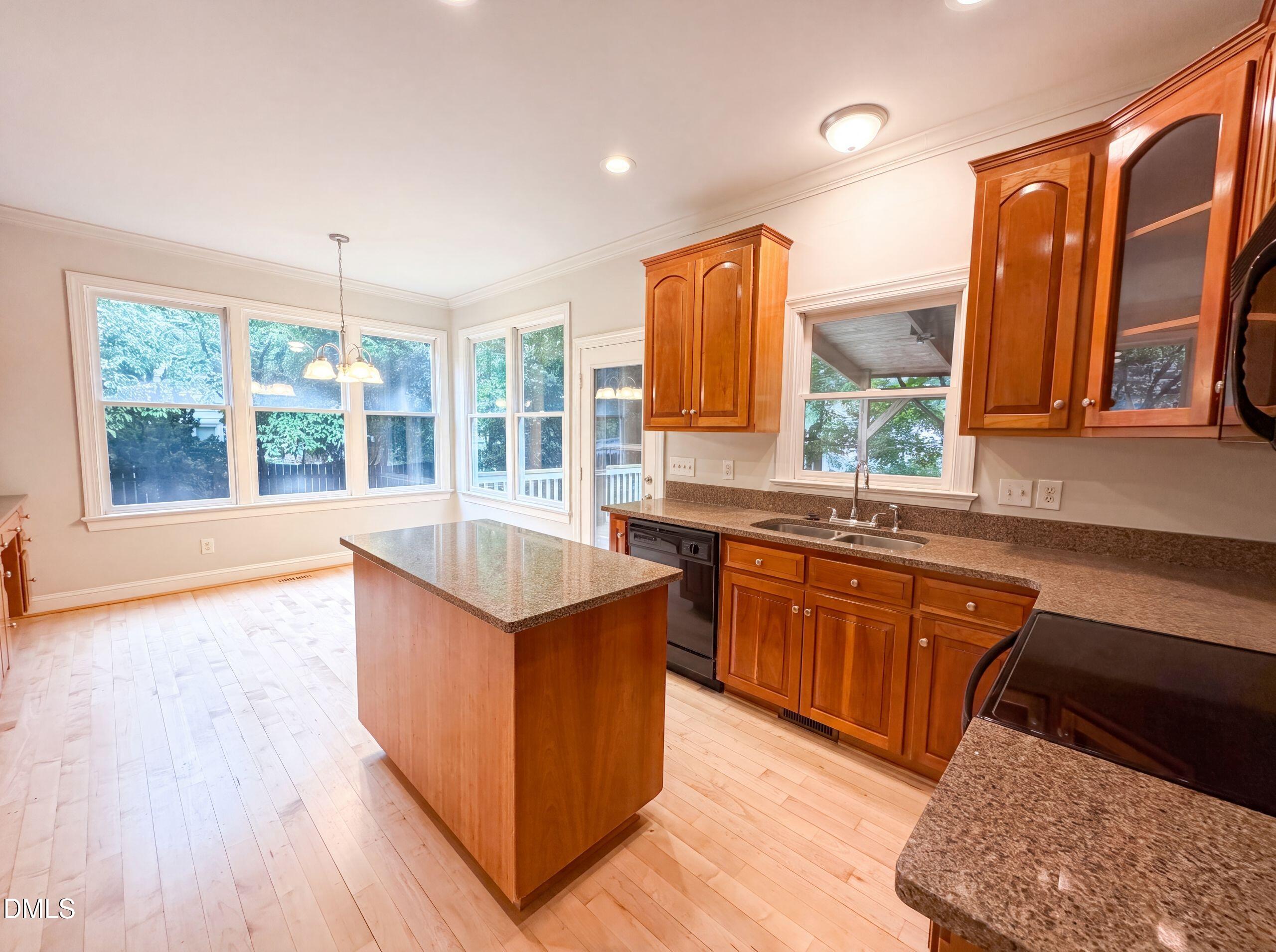 2220 Cushendun Lane Property Photo 2