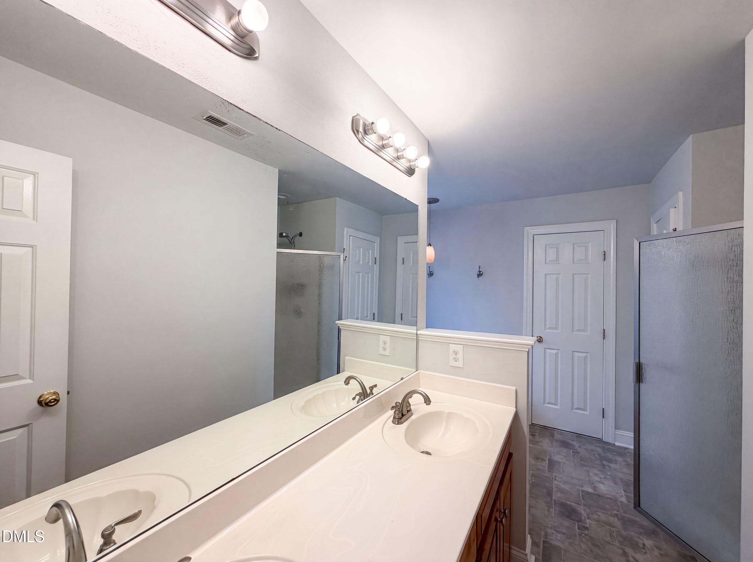 2220 Cushendun Lane Property Photo 12