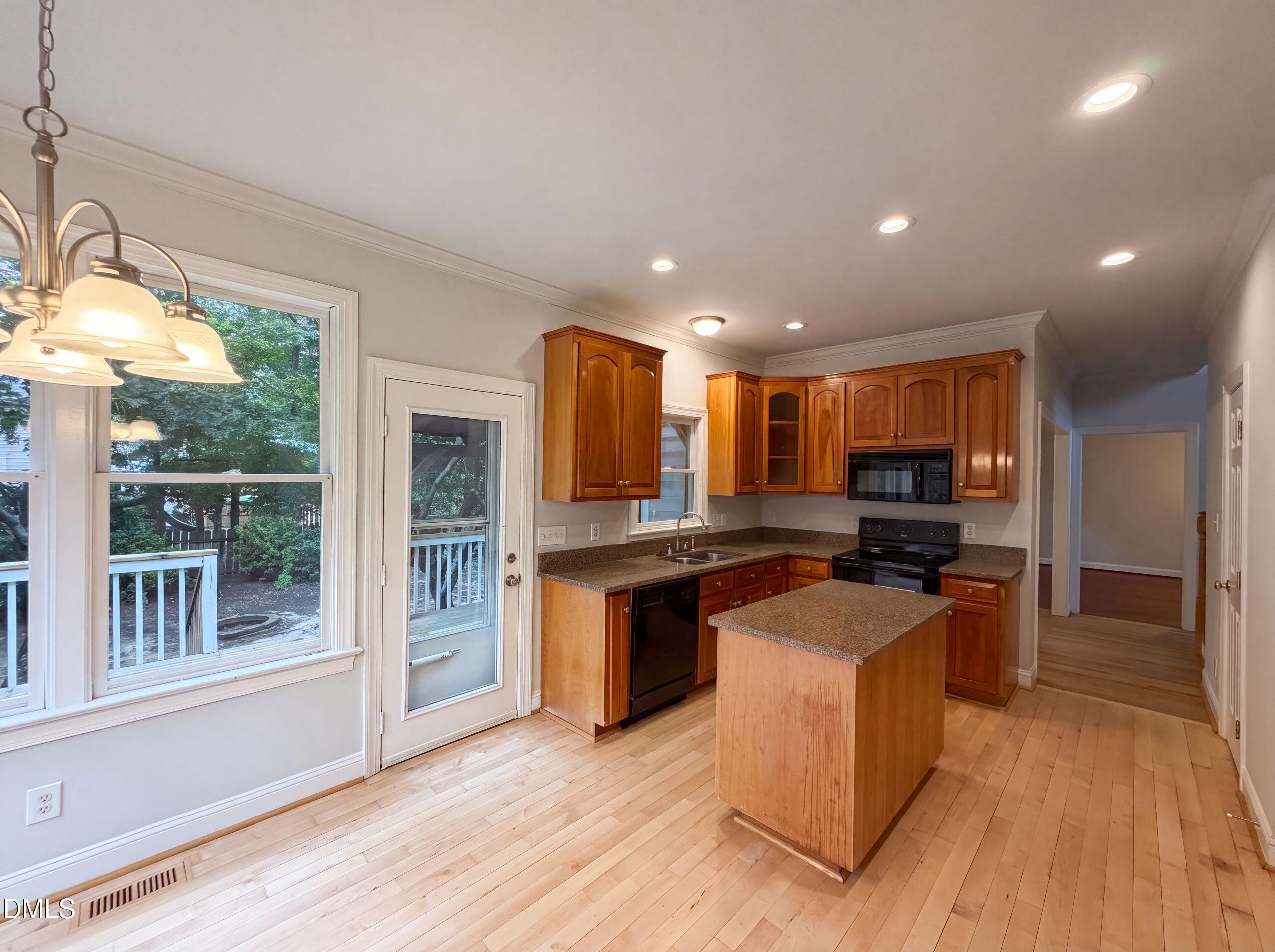 2220 Cushendun Lane Property Photo 14