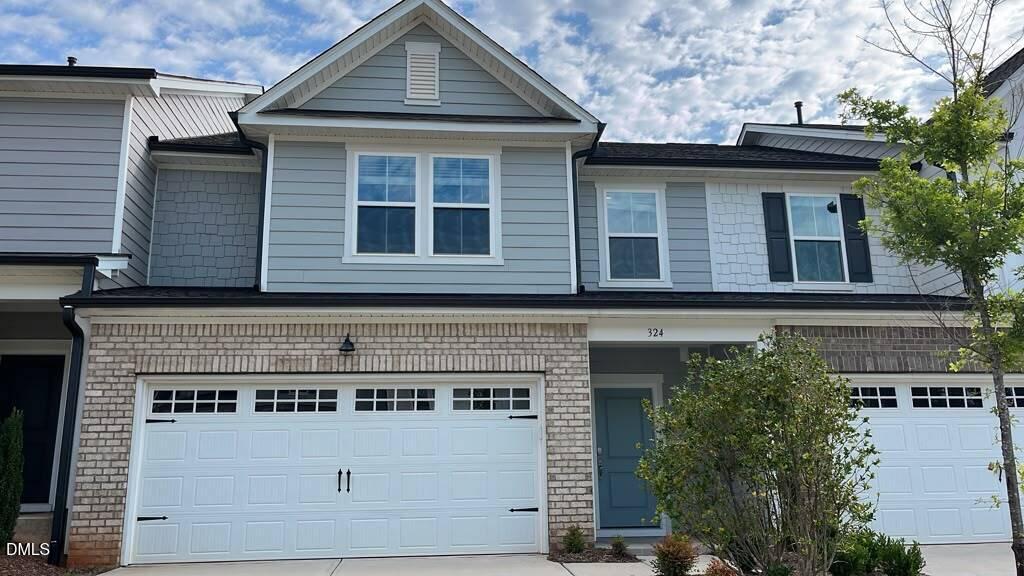 324 Glen Clova Drive Property Photo 3