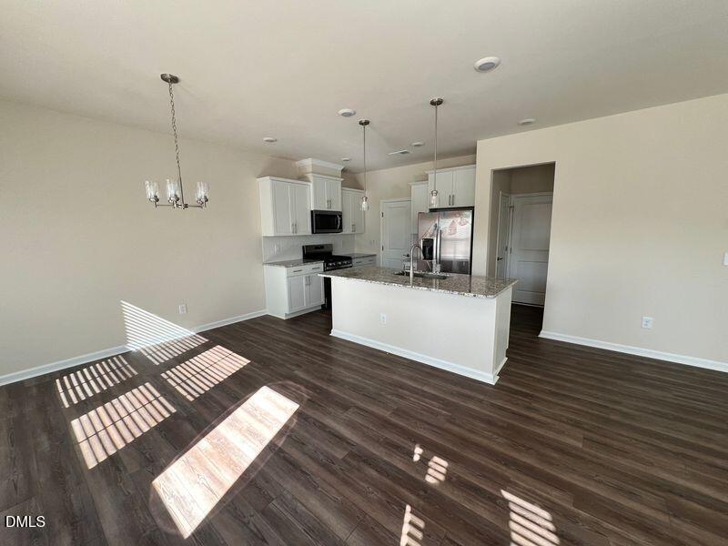 324 Glen Clova Drive Property Photo 4