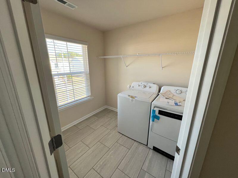 324 Glen Clova Drive Property Photo 17