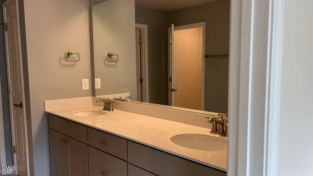 324 Glen Clova Drive Property Photo 33