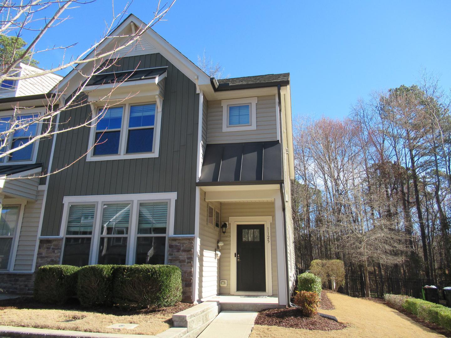1125 Midtowne Way Property Photo 2