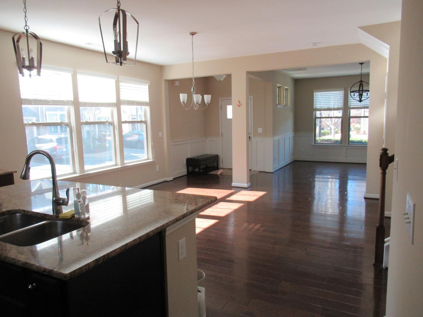 1125 Midtowne Way Property Photo 4