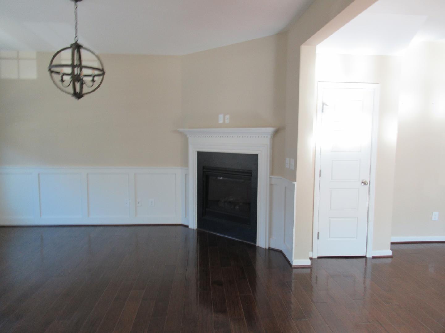 1125 Midtowne Way Property Photo 7