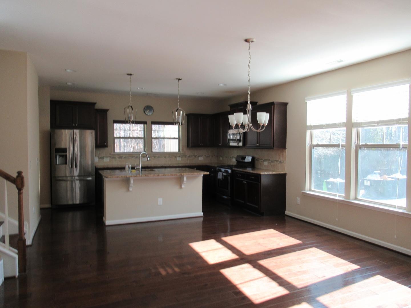 1125 Midtowne Way Property Photo 8