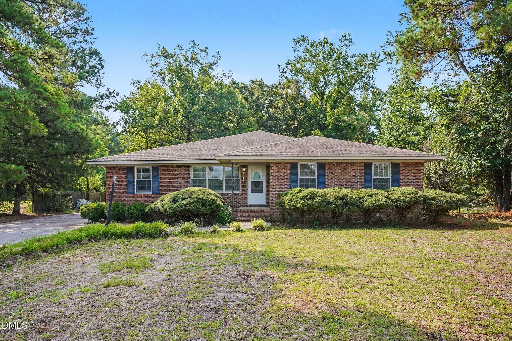 12821 N Carolina 242 Highway S Property Photo 1