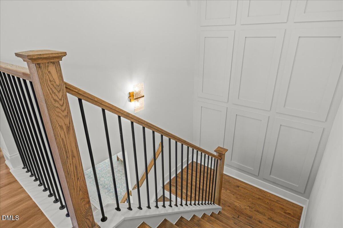 512 Hipwood Drive Property Photo 30