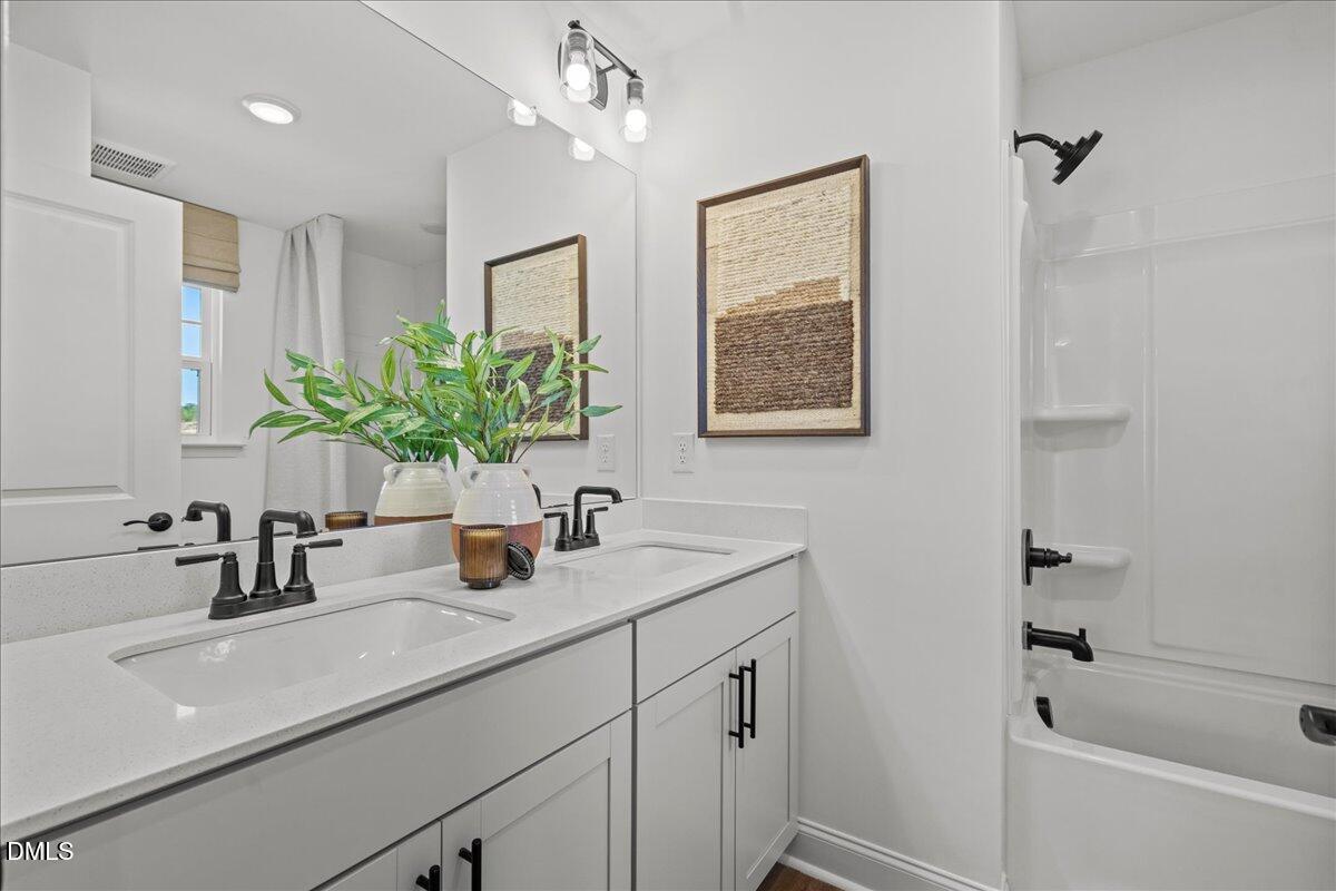 512 Hipwood Drive Property Photo 46