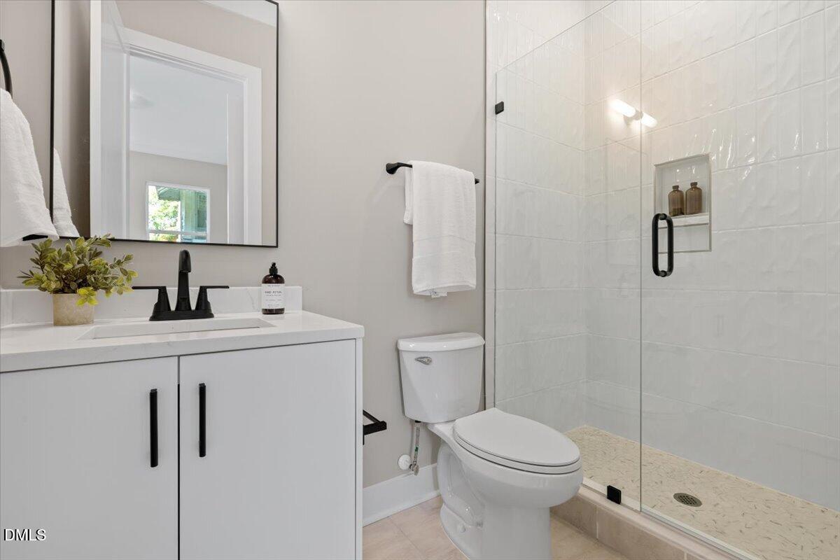 720 Oakwood Avenue 101 Property Photo 6