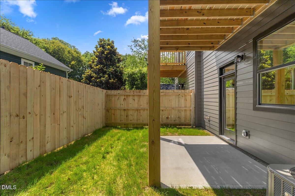 720 Oakwood Avenue 101 Property Photo 7