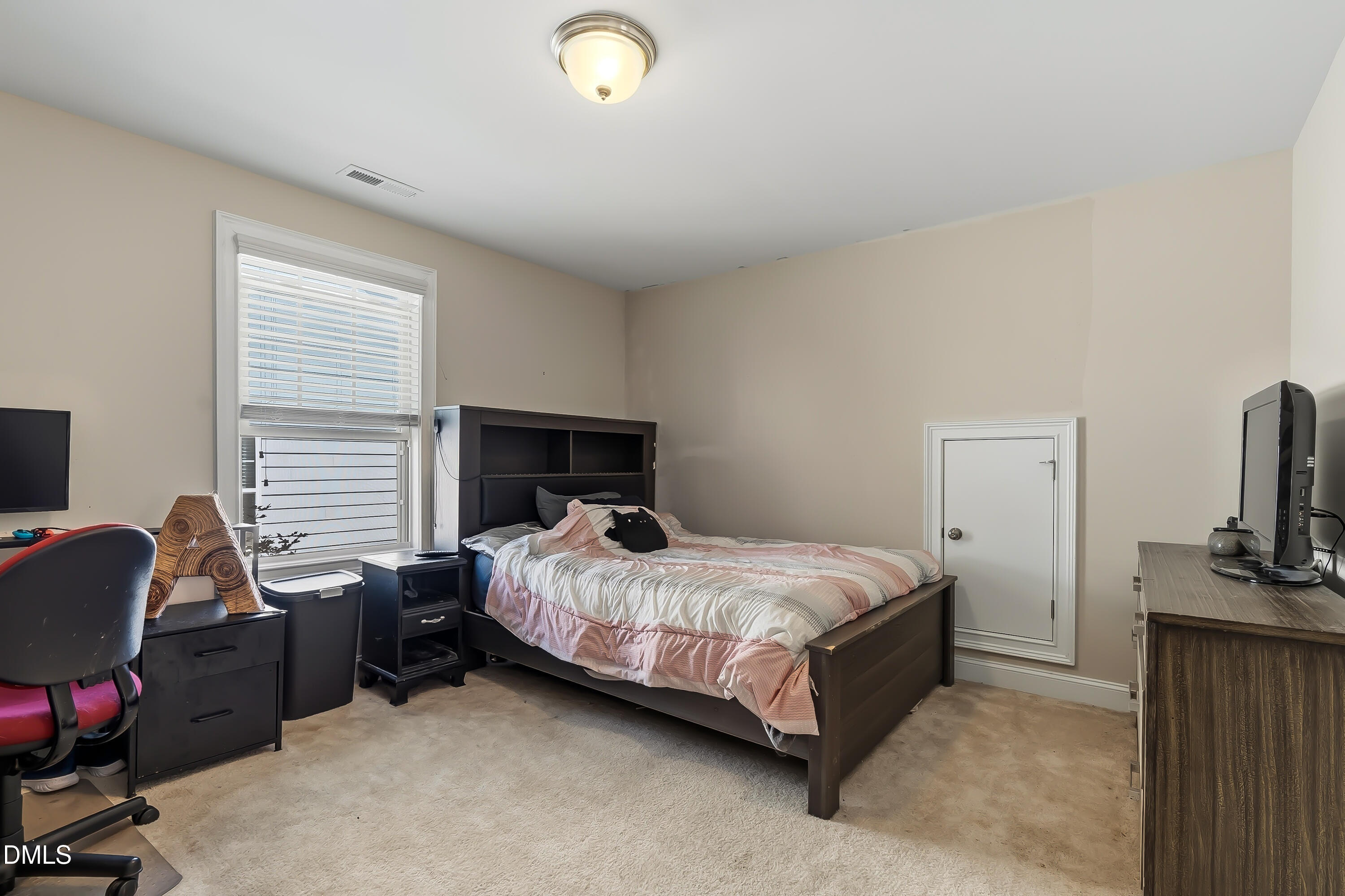 821 Traditions Ridge Drive Property Photo 49