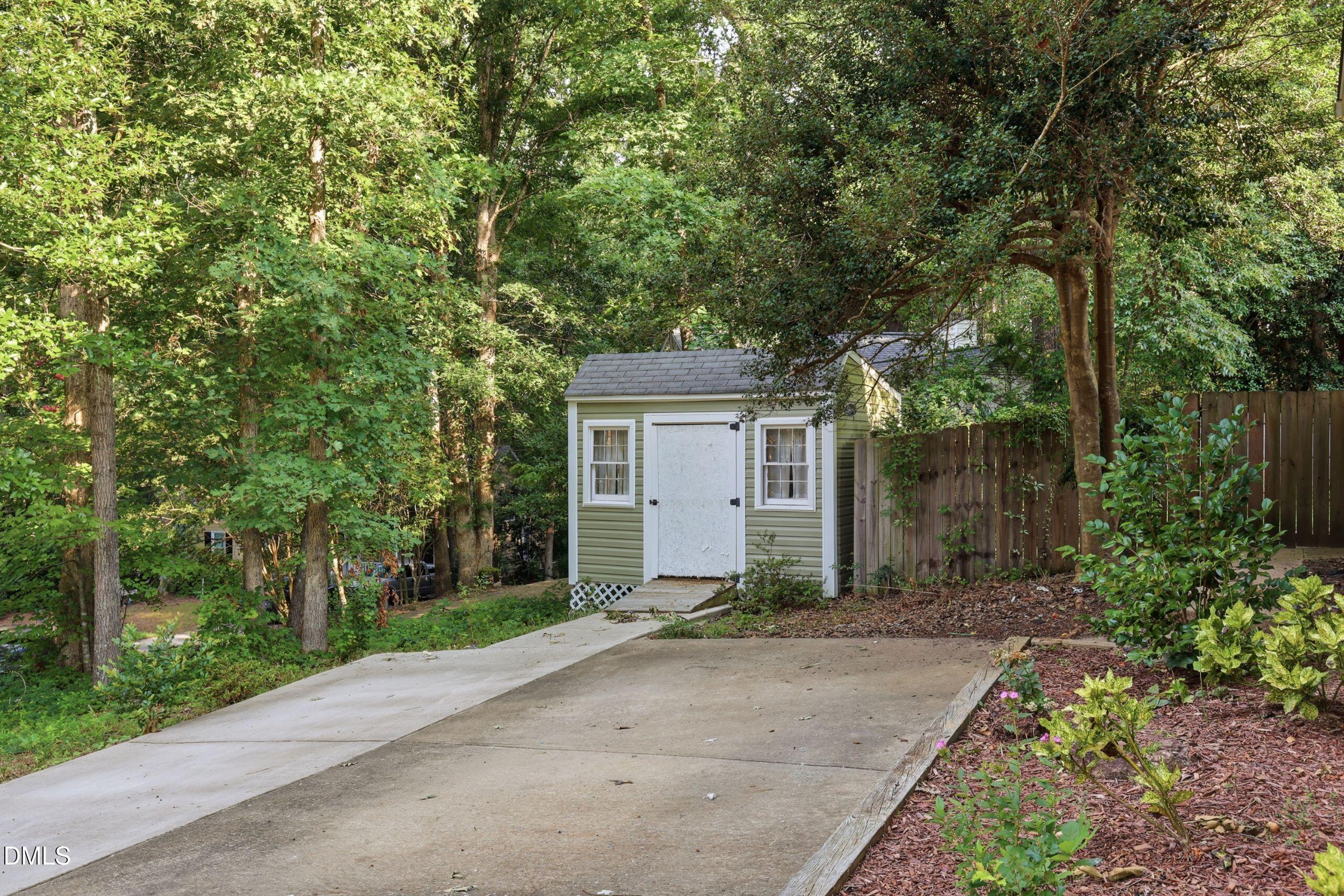 2300 Ruddy Road Property Photo 6