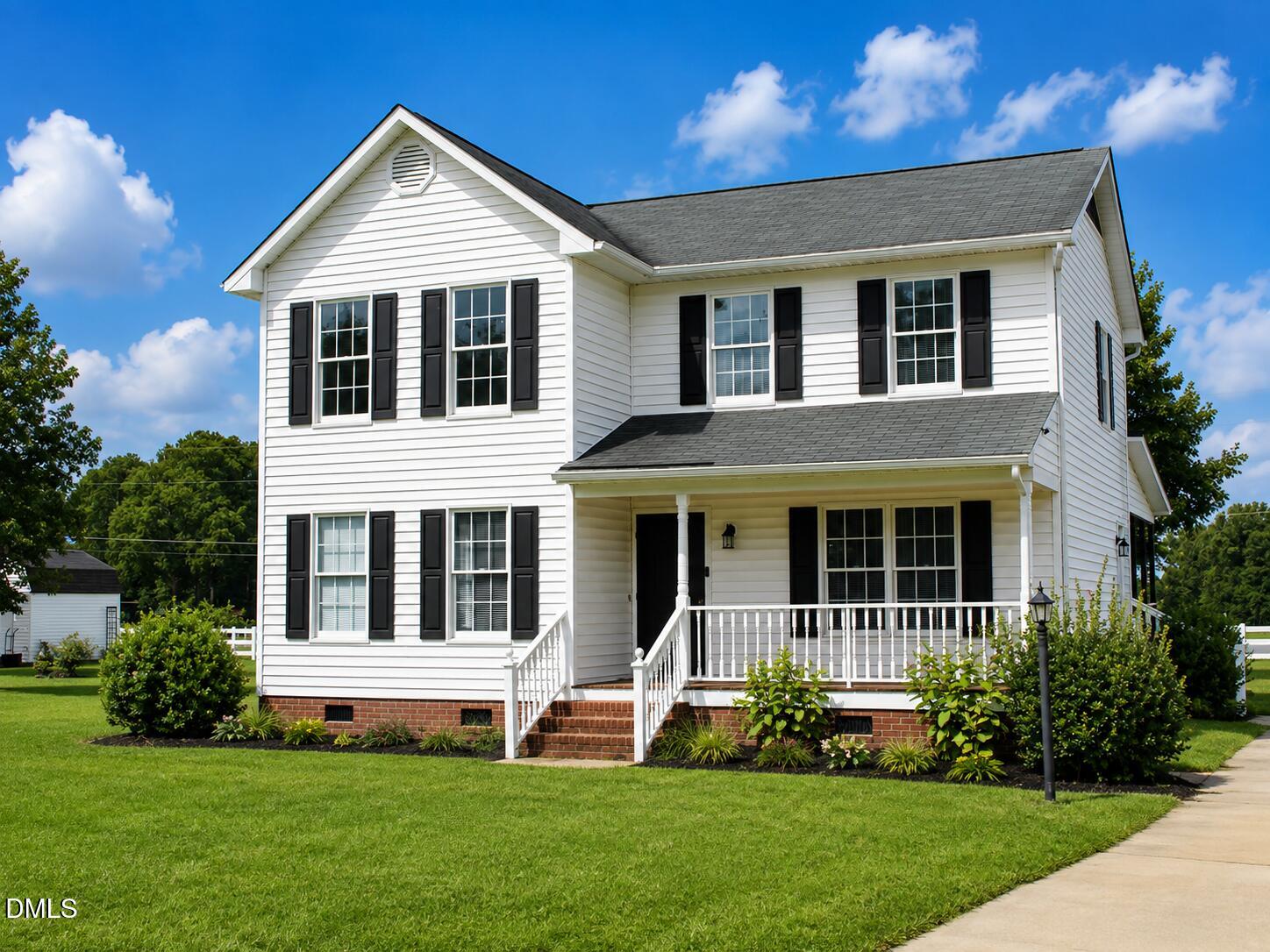 105 Carriage Court Property Photo 2