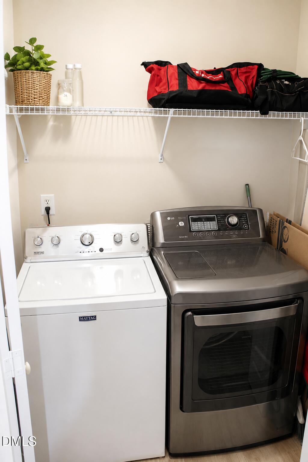 105 Carriage Court Property Photo 6