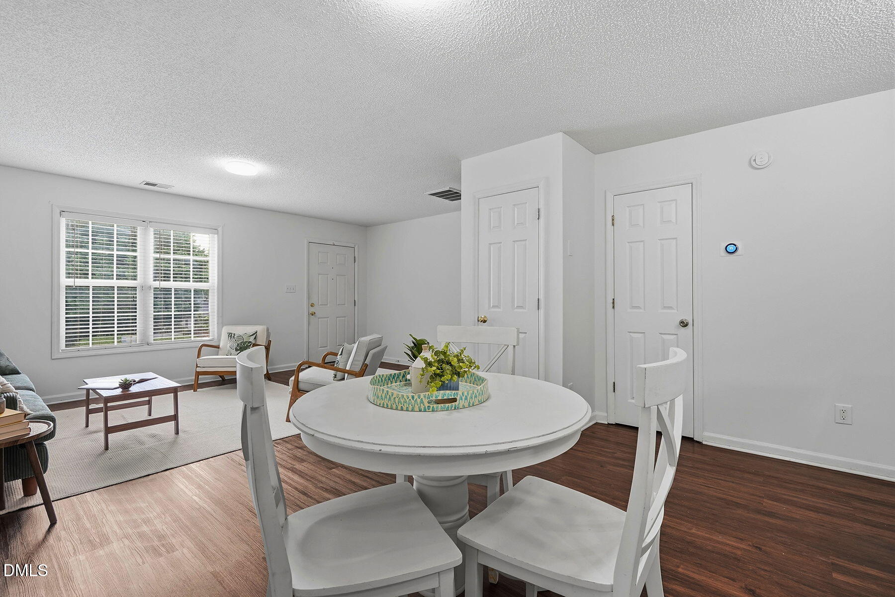 2130 Walnut Bluffs Lane Property Photo 10