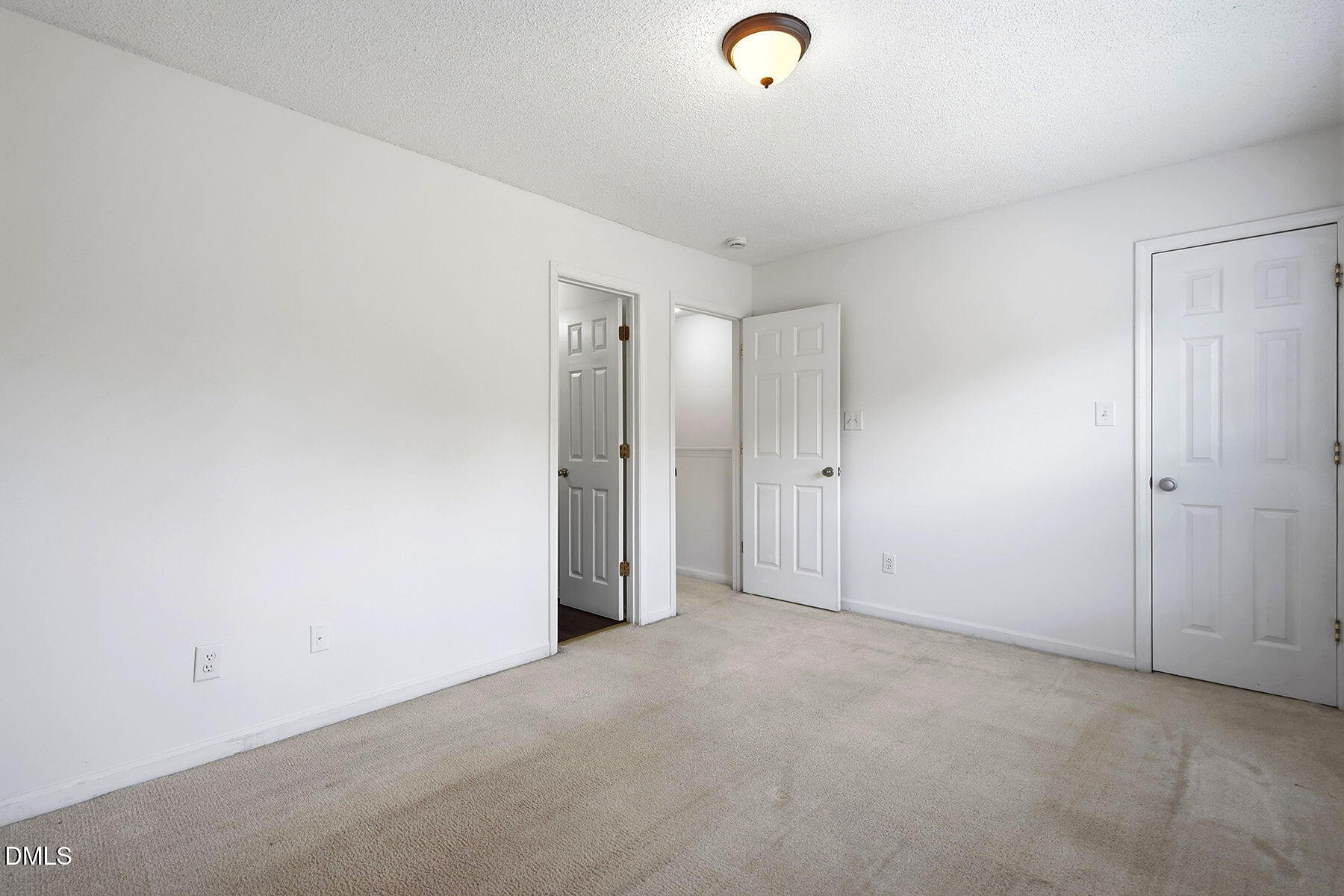 2130 Walnut Bluffs Lane Property Photo 20