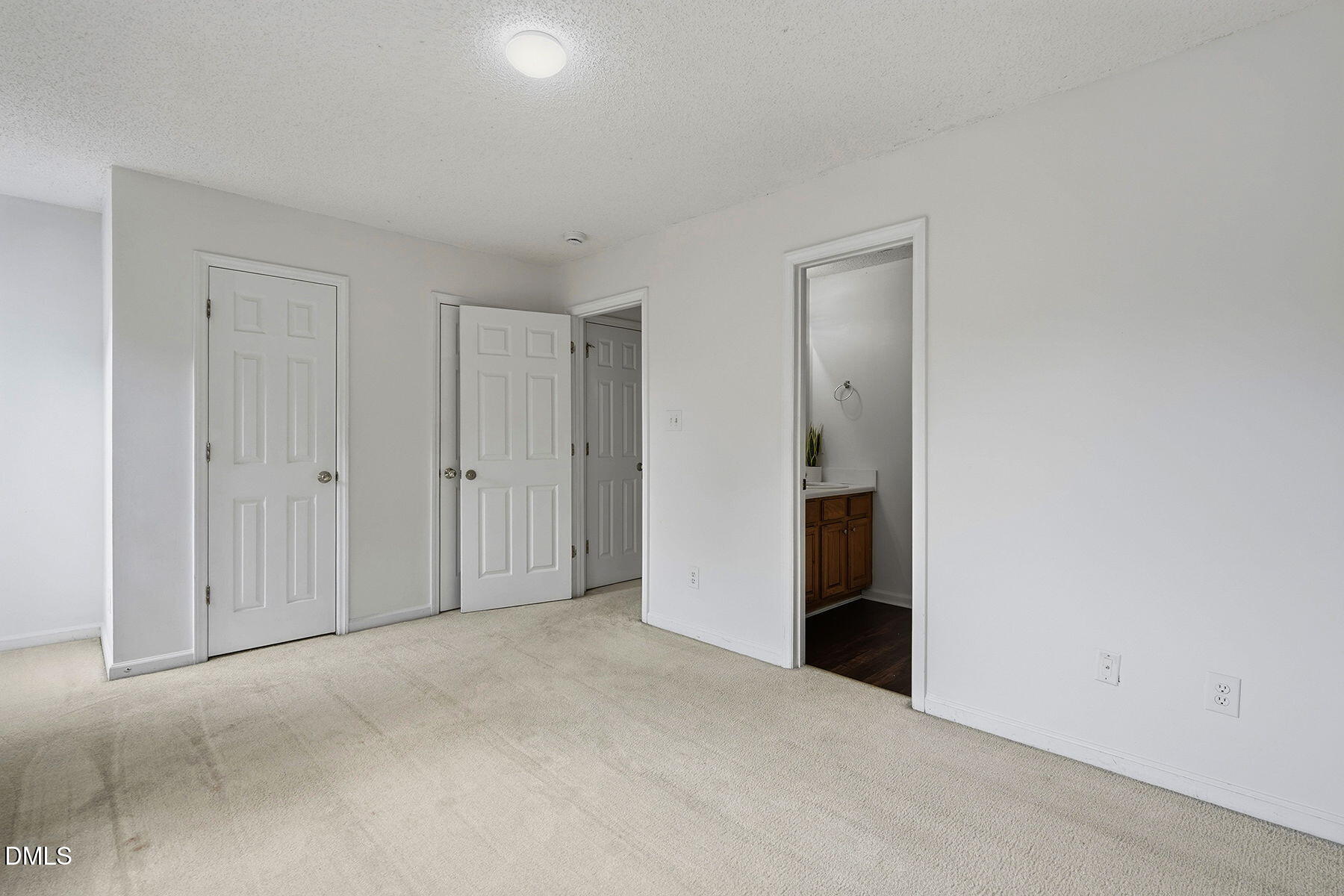 2130 Walnut Bluffs Lane Property Photo 23