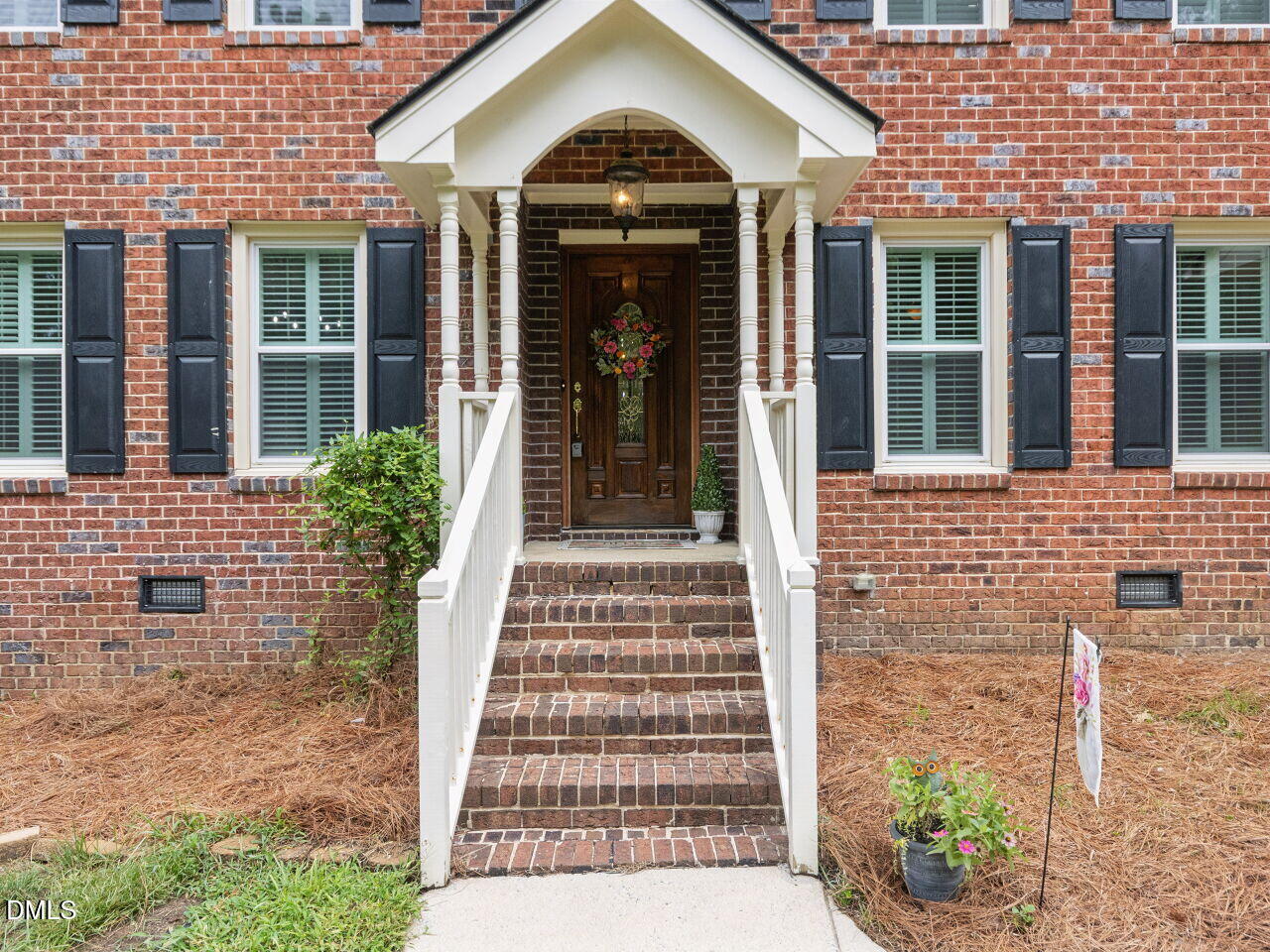 908 Buckingham Road Property Photo 3
