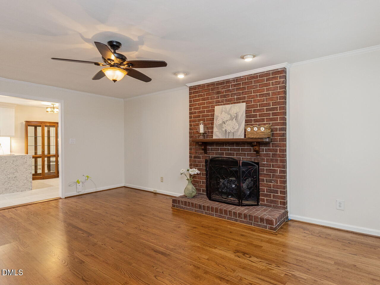 908 Buckingham Road Property Photo 5