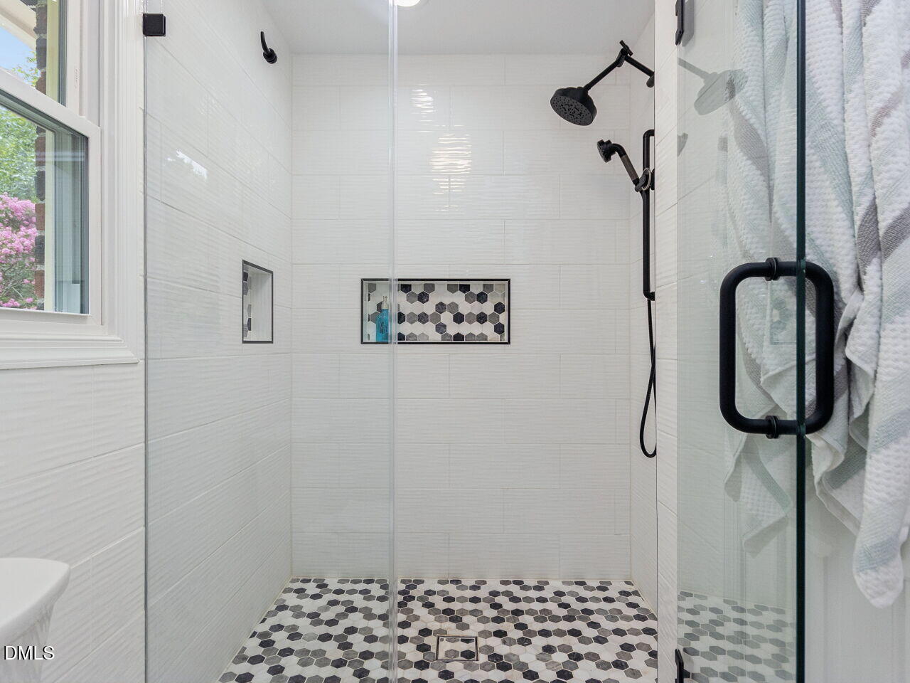 908 Buckingham Road Property Photo 24
