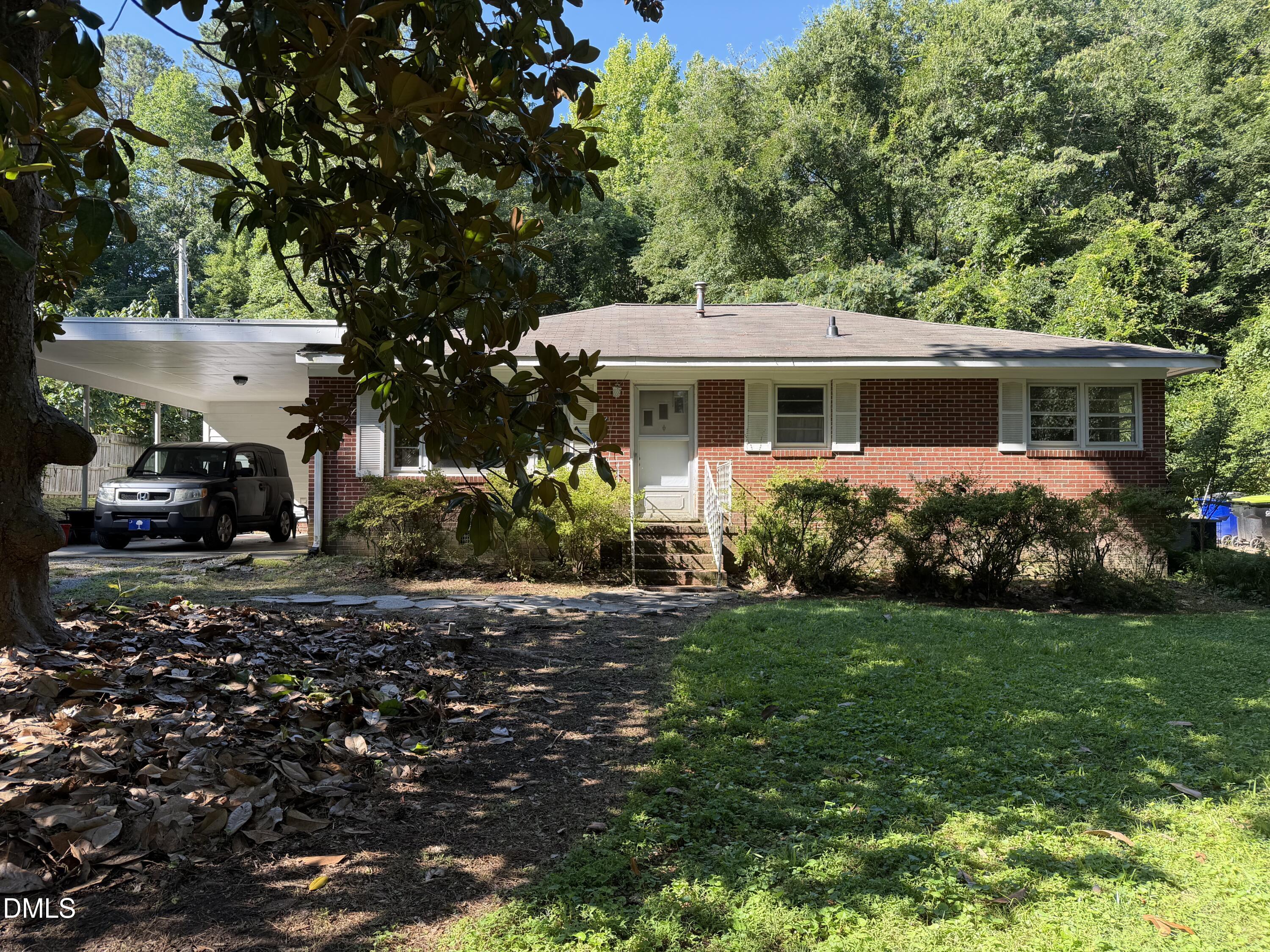 12 S Circle Drive Property Photo 1