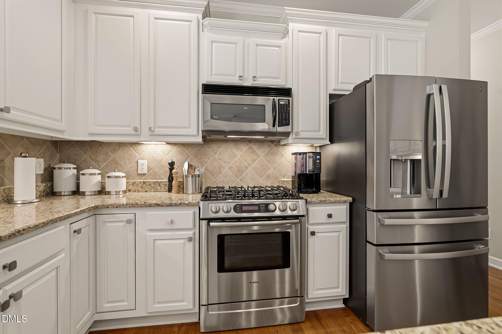 8227 Cushing Street Property Photo 25