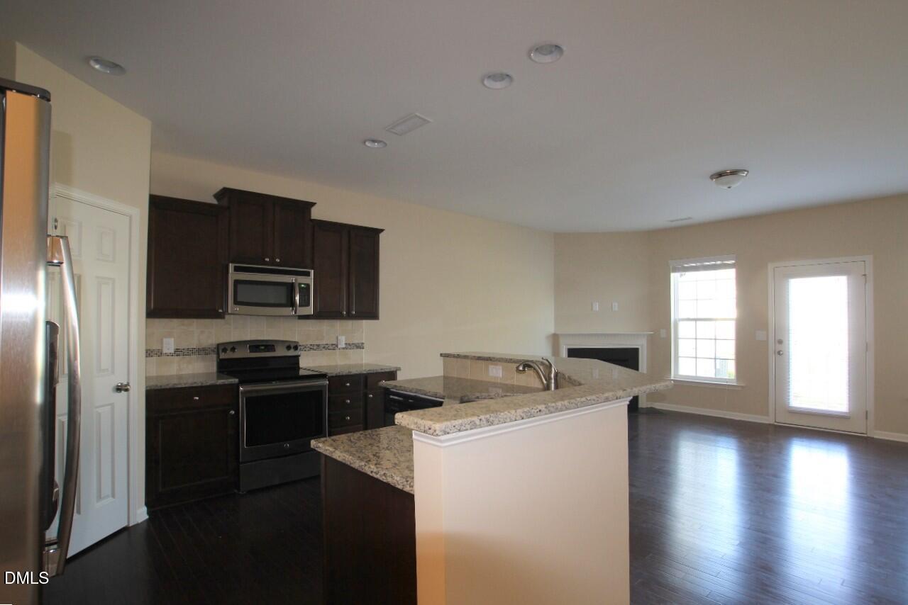 947 Consortium Drive Property Photo 2