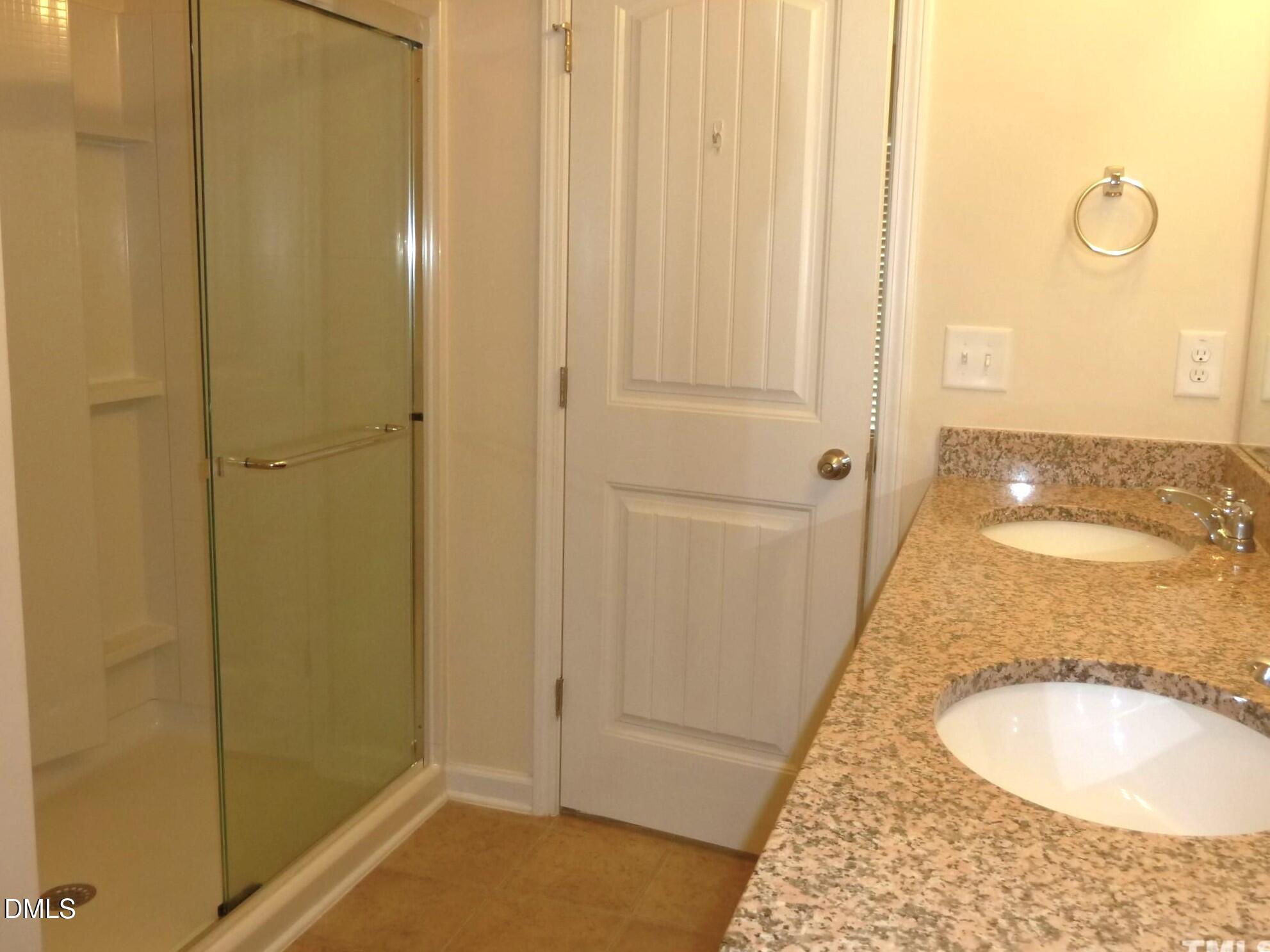 521 Denhoff Drive Property Photo 6