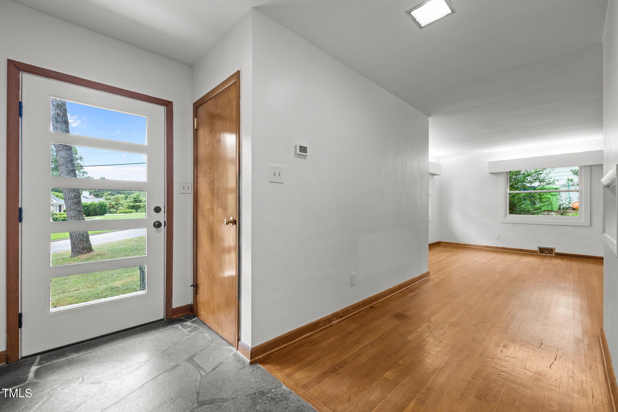 3026 Devonshire Drive Property Photo 3