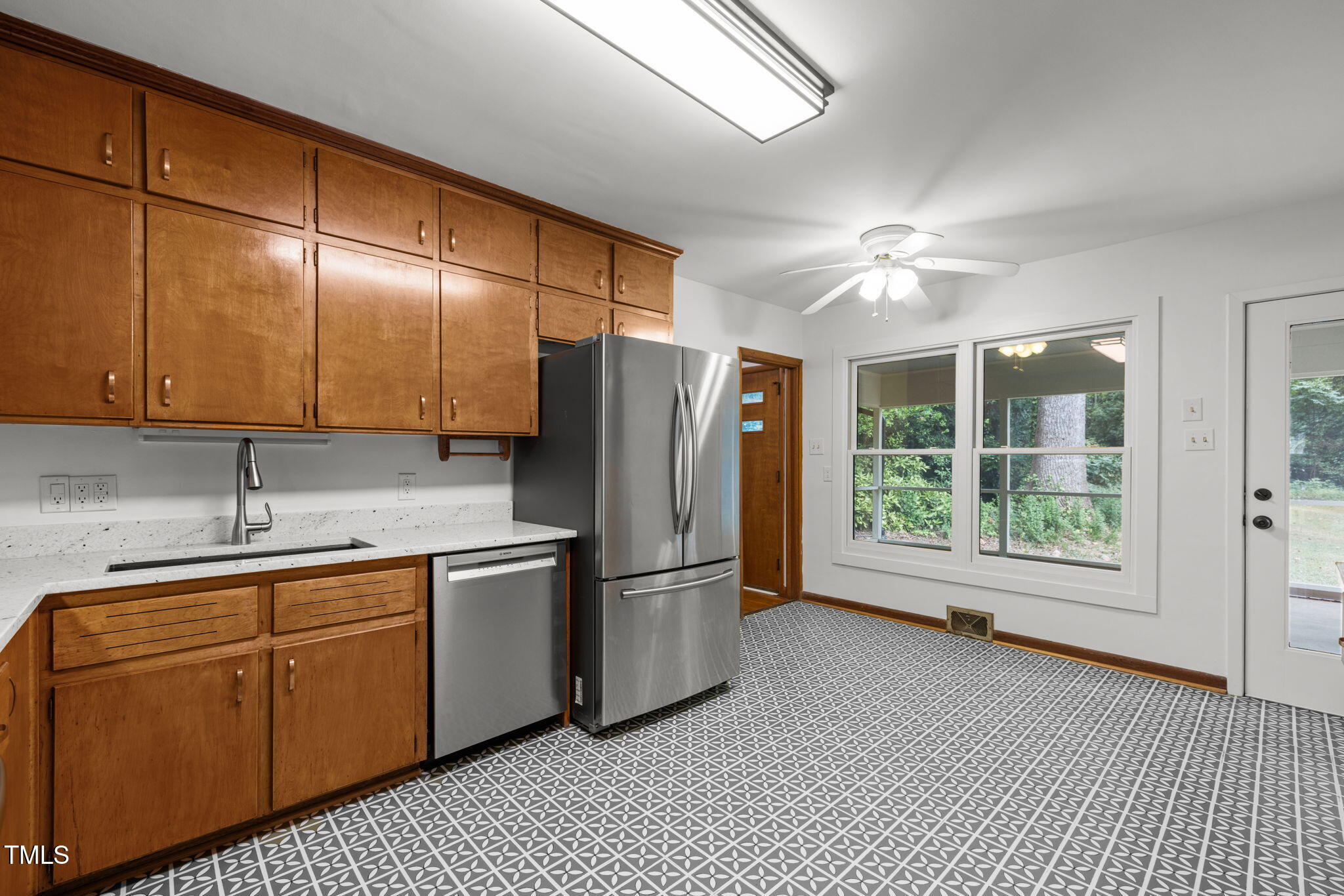 3026 Devonshire Drive Property Photo 10