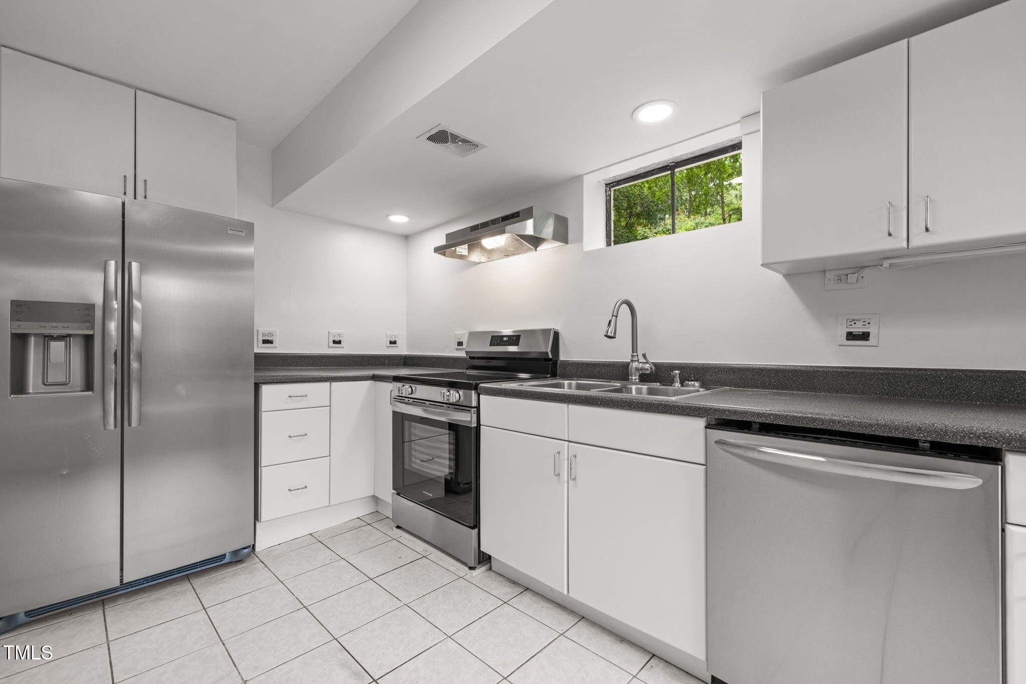 3026 Devonshire Drive Property Photo 31