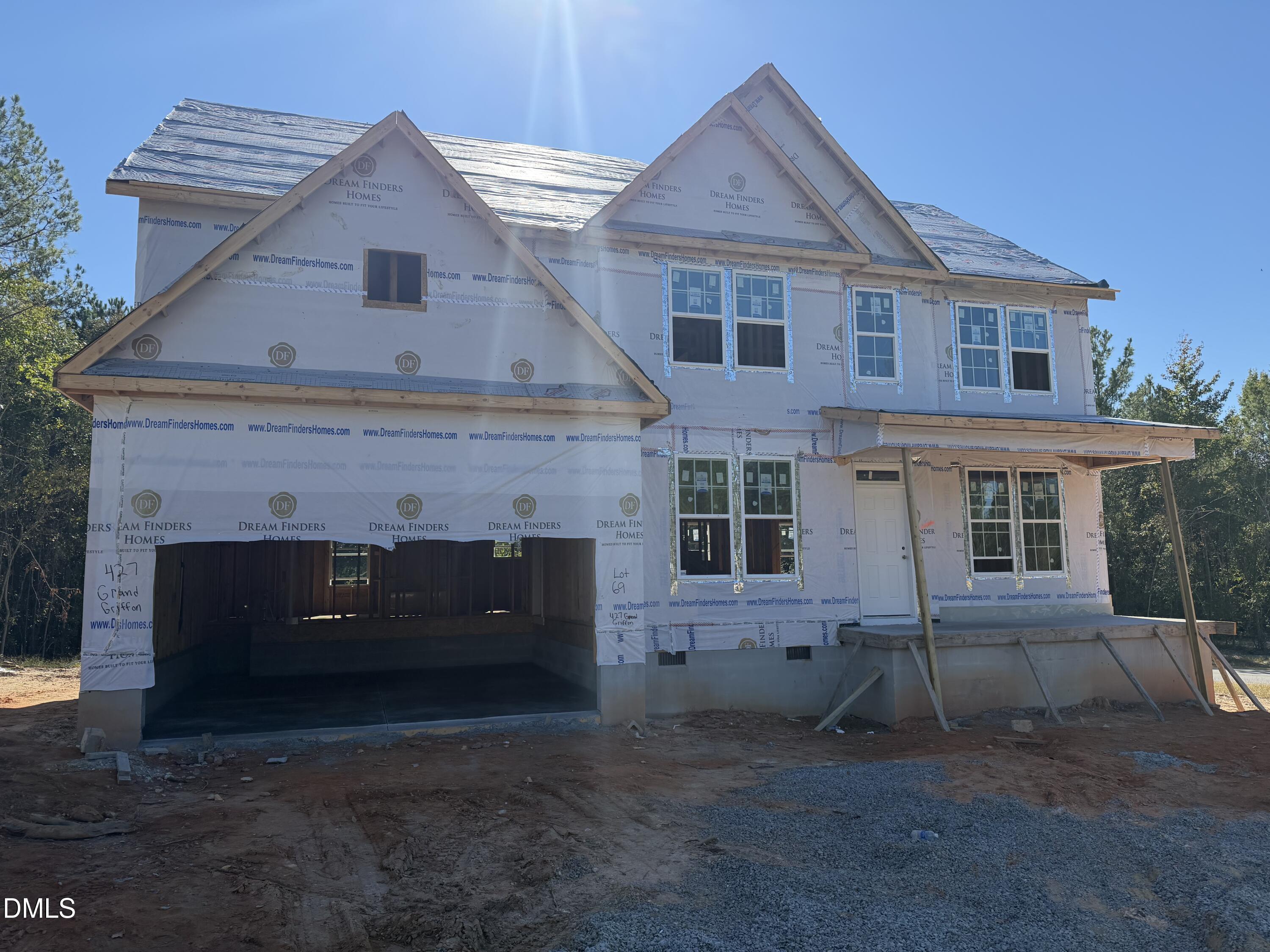 427 Grand Griffon Way Property Photo 1