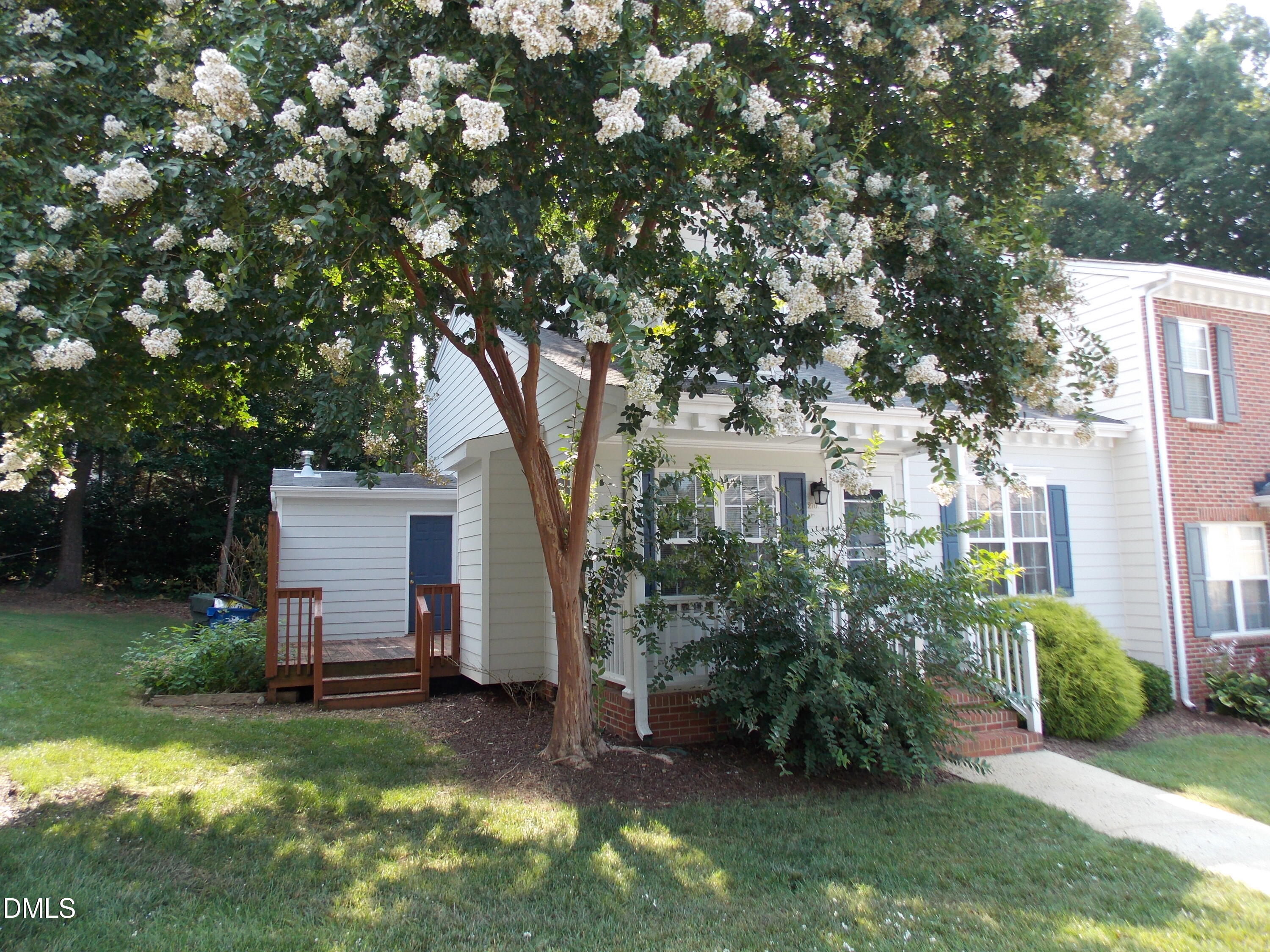 2701 Sterling Park Drive Property Photo 1