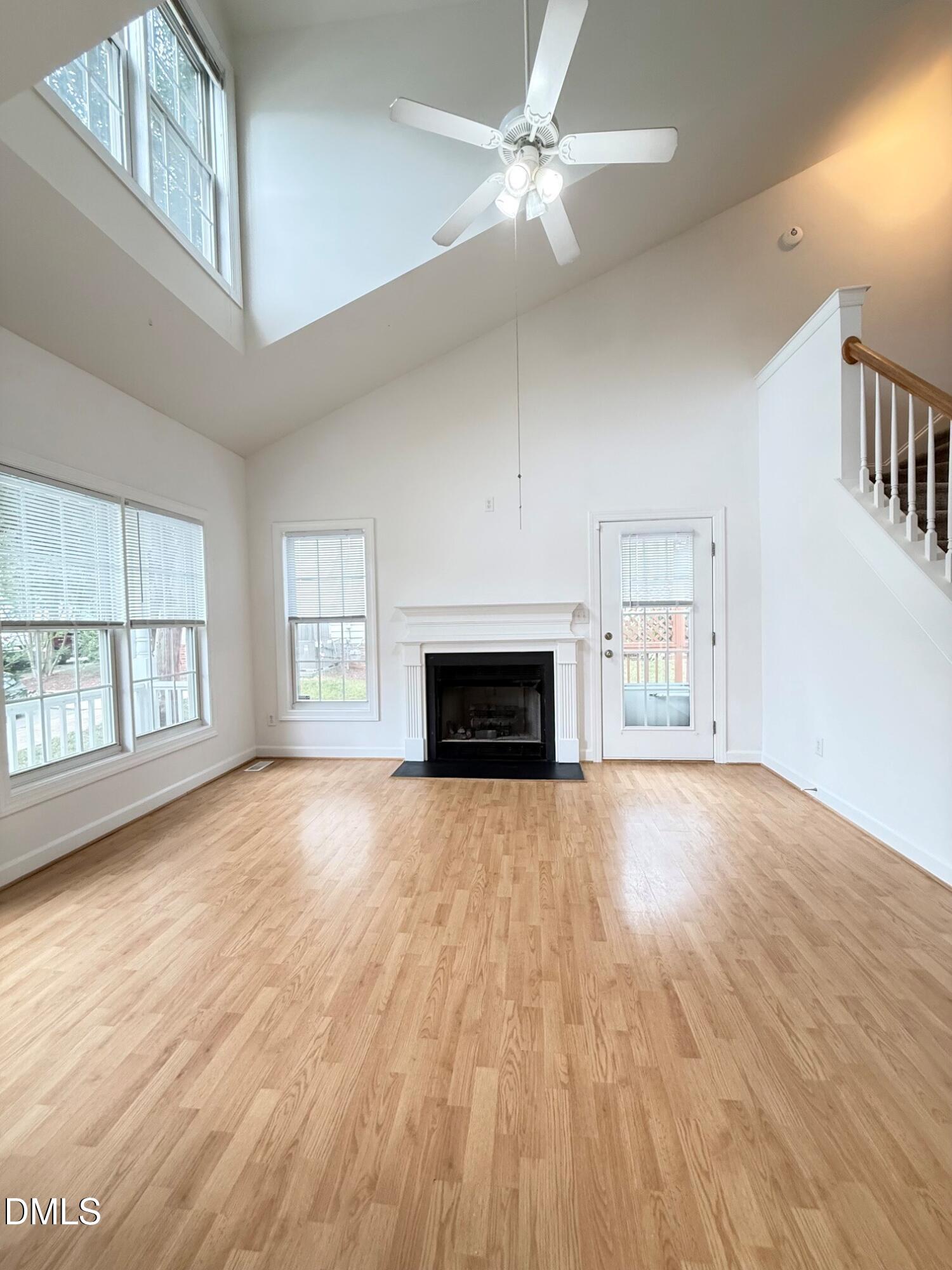 2701 Sterling Park Drive Property Photo 3