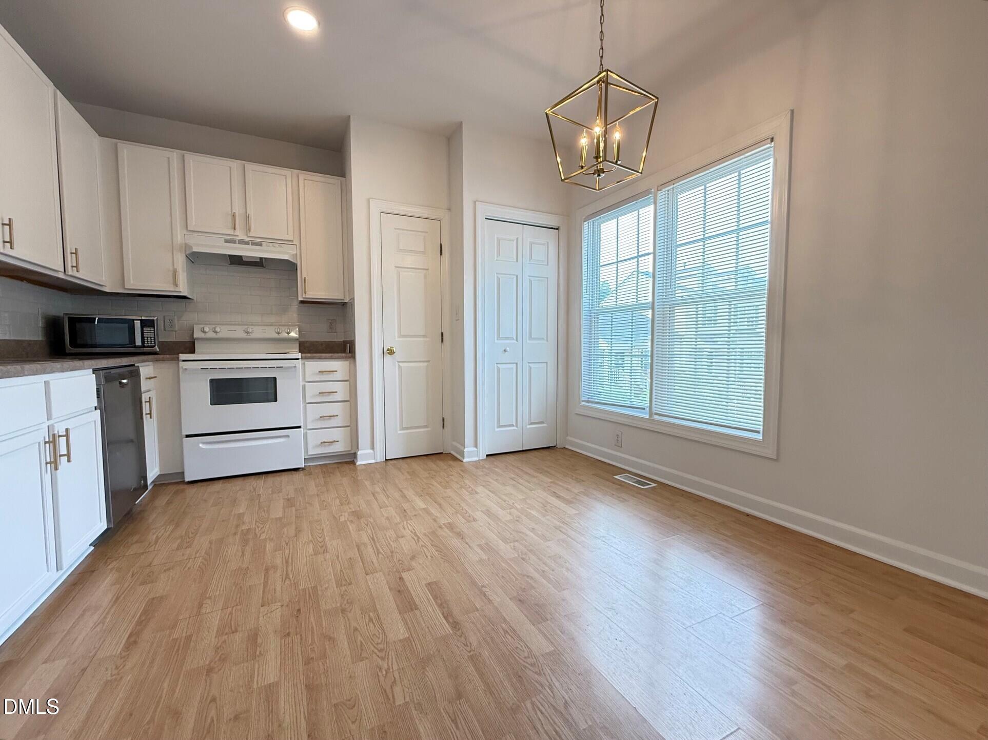 2701 Sterling Park Drive Property Photo 6