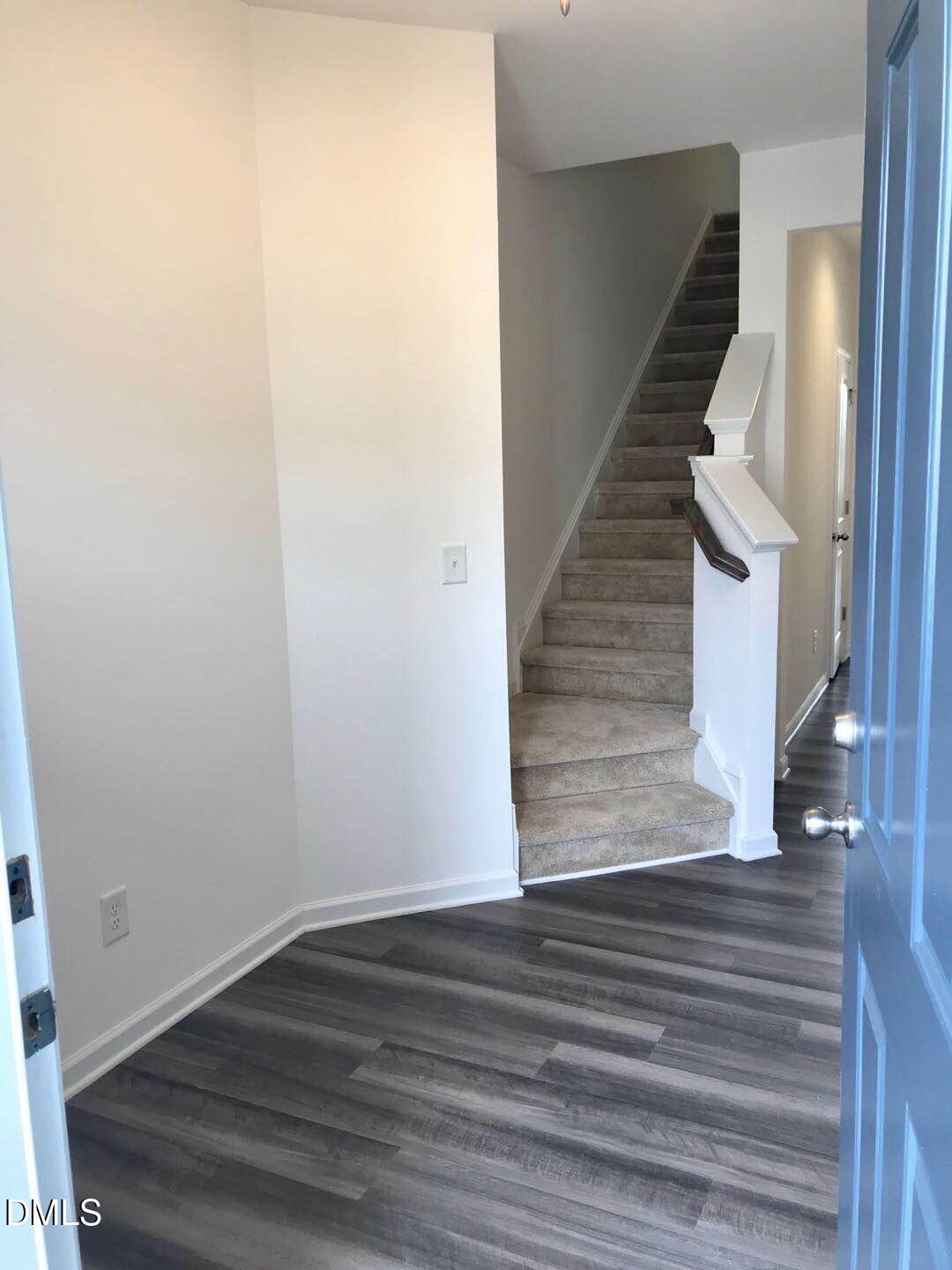 1007 Beyer Place Property Photo 3