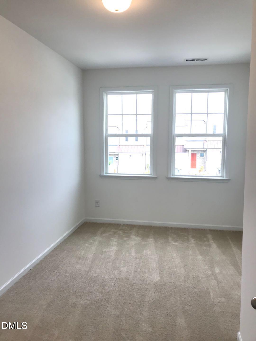 1007 Beyer Place Property Photo 24
