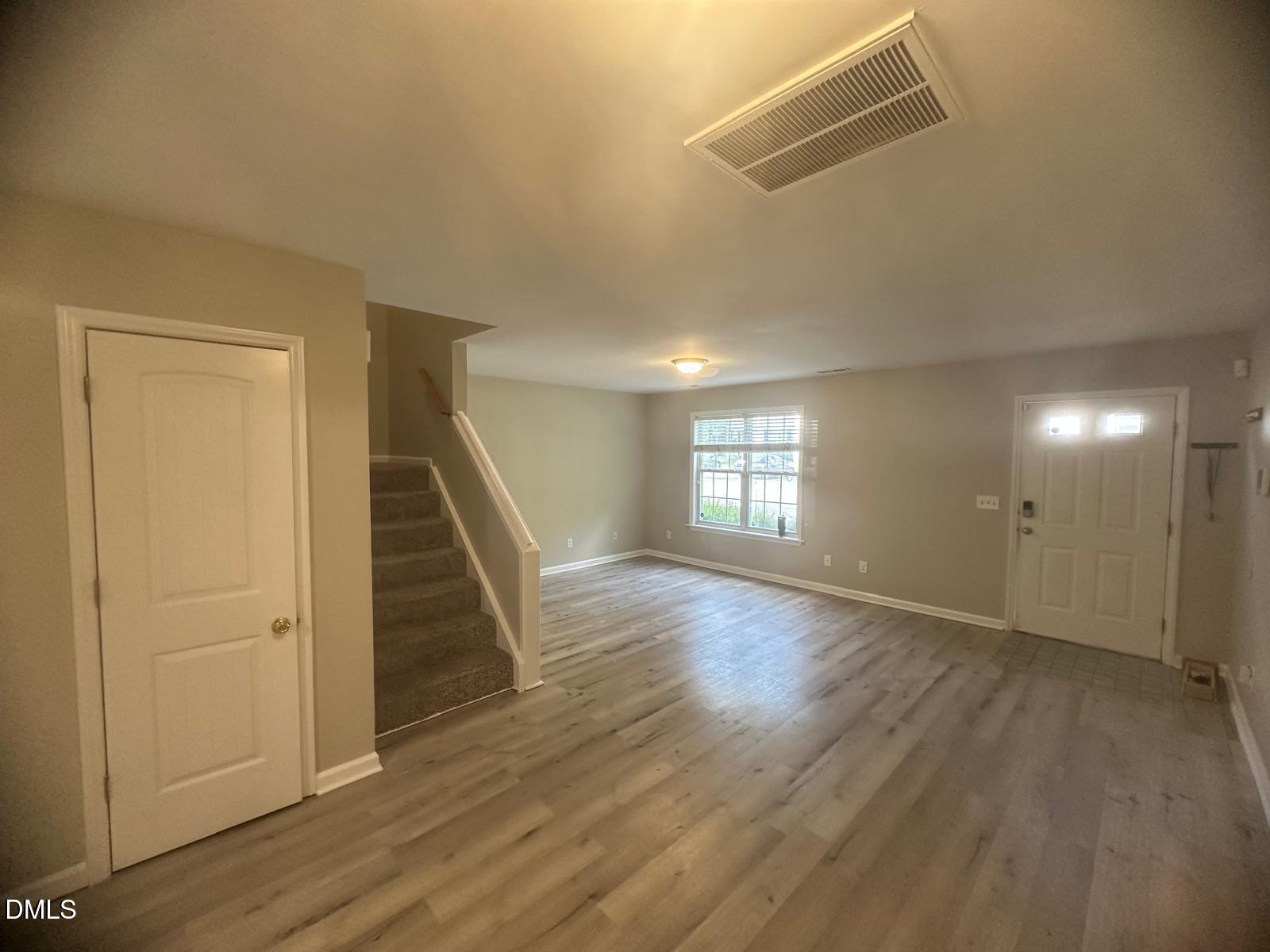 5633 Fieldcross Court Property Photo 3