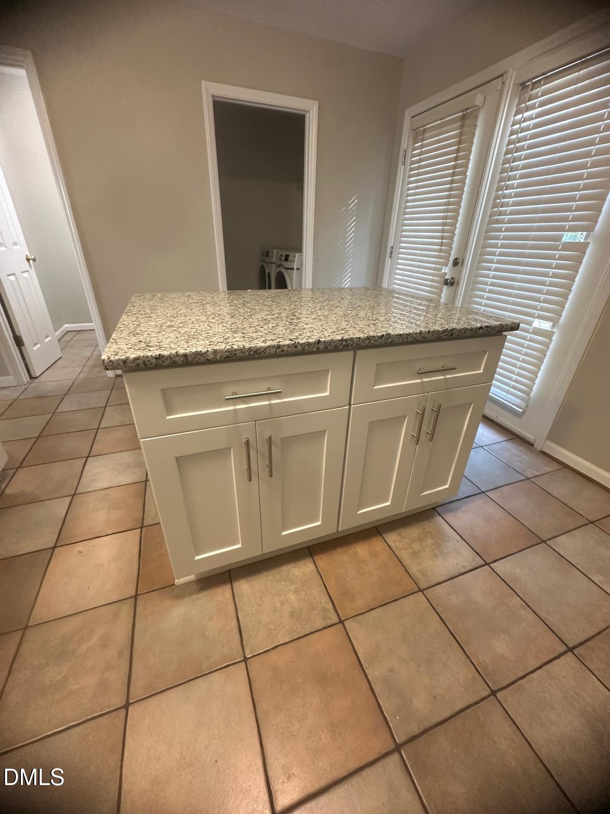 5633 Fieldcross Court Property Photo 7