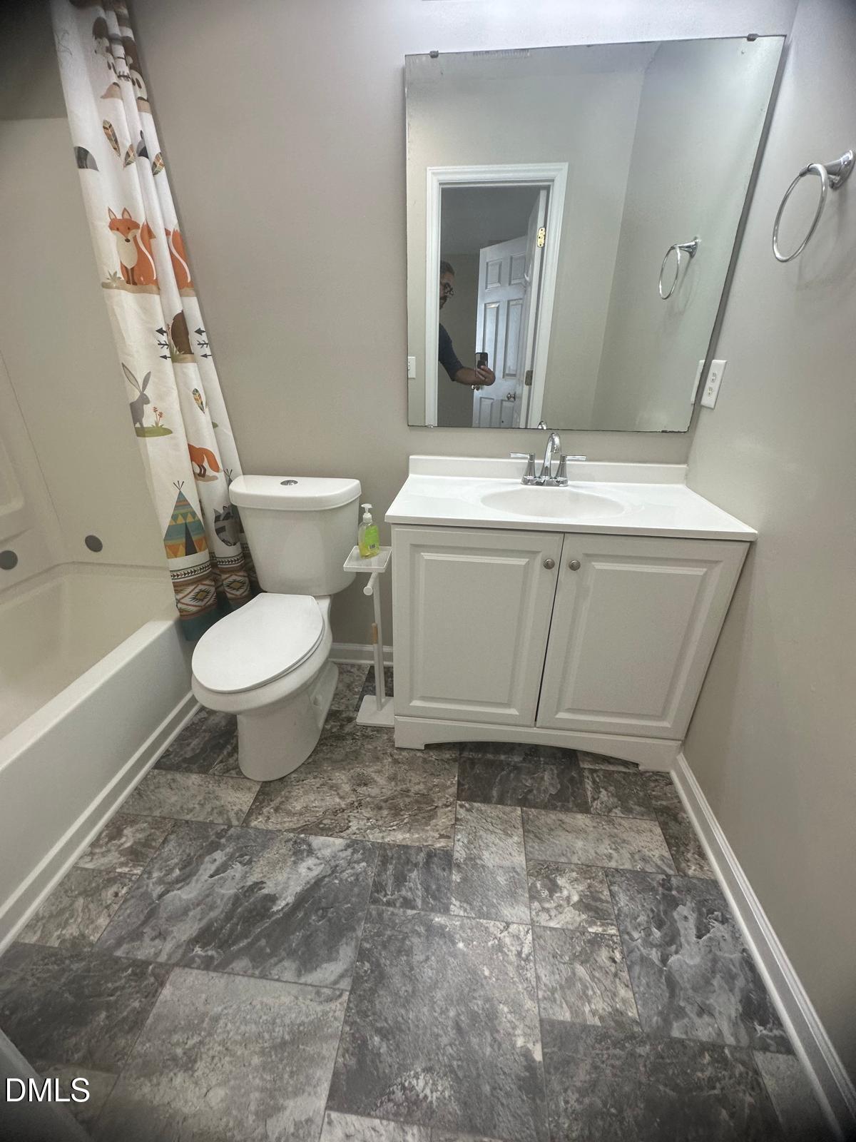 5633 Fieldcross Court Property Photo 13