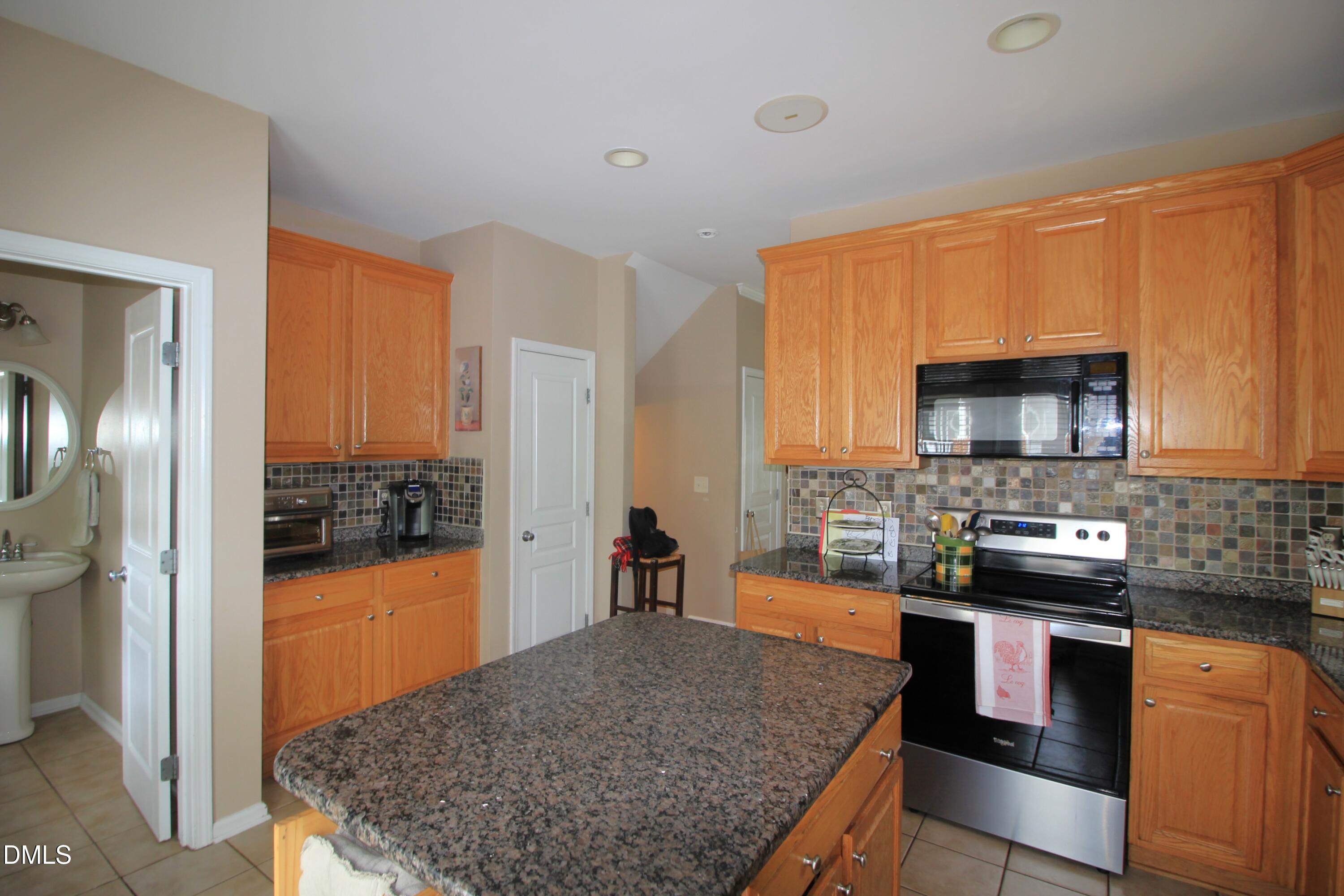 317 Kinellan Lane Property Photo 9