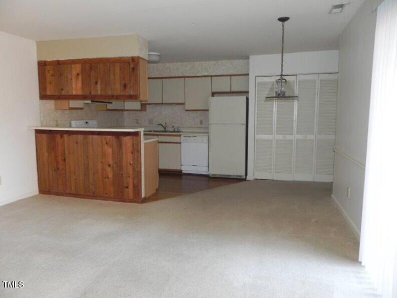 340 Summerwalk Circle Property Photo 5